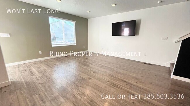 Photo - 429 N Northshore Dr