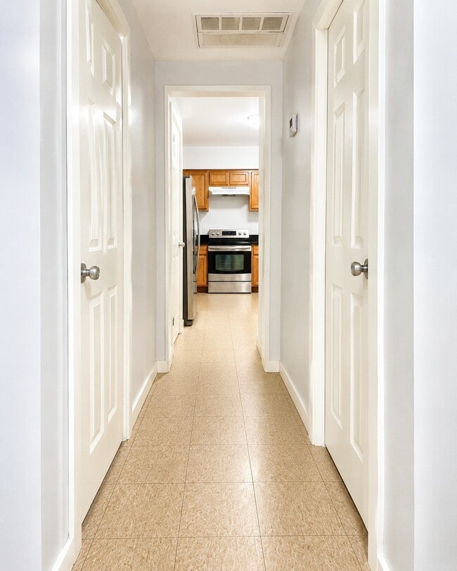 Photo - 2204 Hutchins St