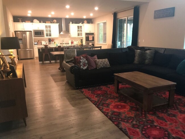 Photo - 4bd/3ba House in Tehaleh