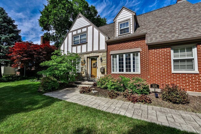 Photo - 531 Woodview Dr