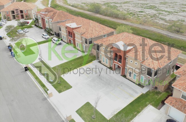 Photo - 1204 E Pineridge Ave Unit 1