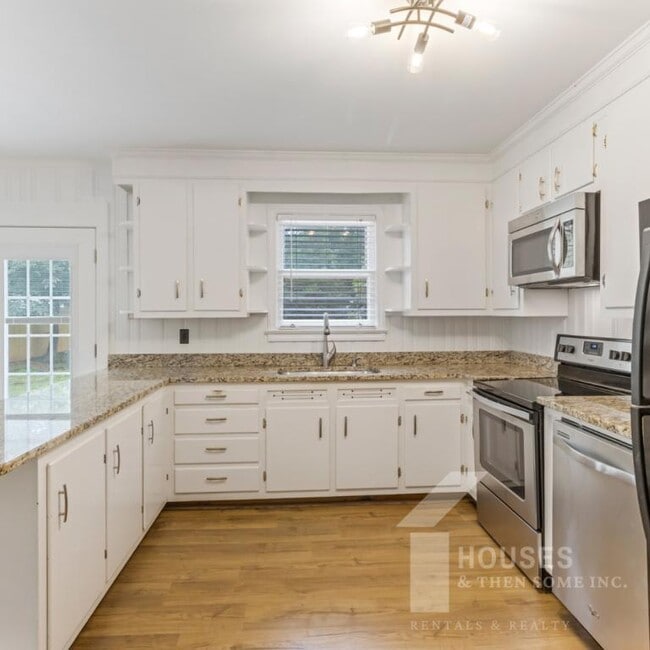 Photo - 9 Forestdale Dr
