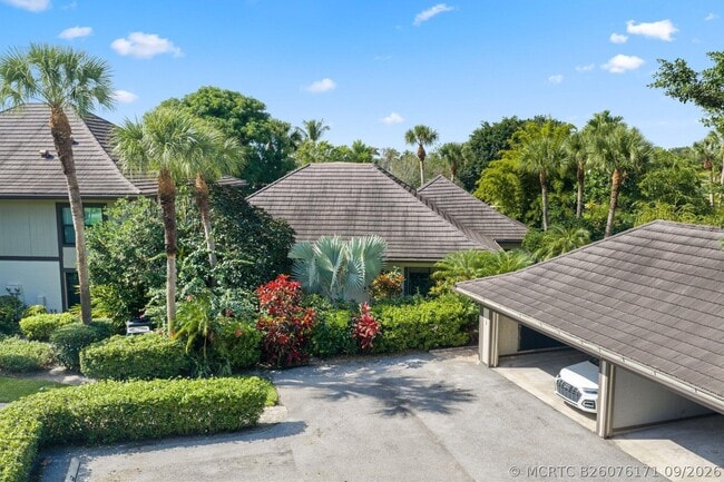2835 Polo Island Dr