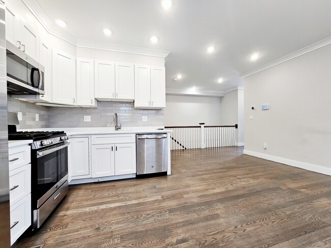 Photo - 79 Linden St Unit 2