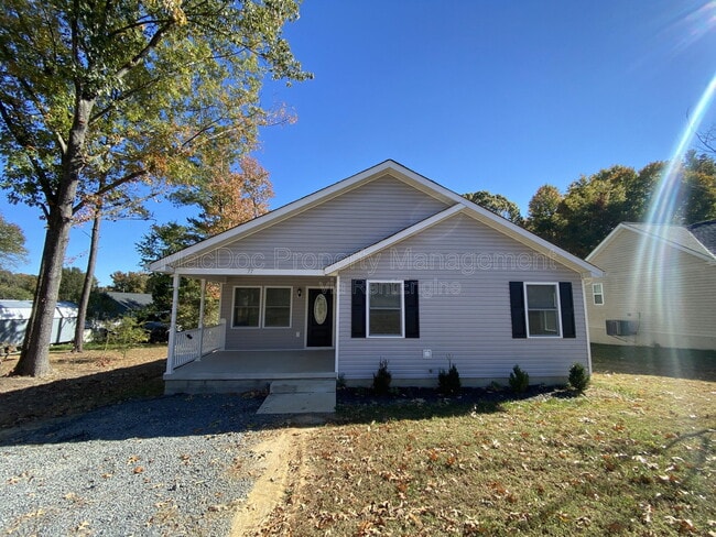 Photo - 77 Lakeview Dr