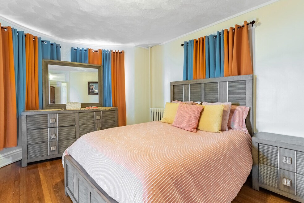 BayView Apartments