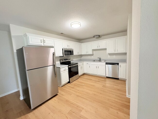 Photo - ***Move in Special*** 3 Bedroom | 2 Bath |...