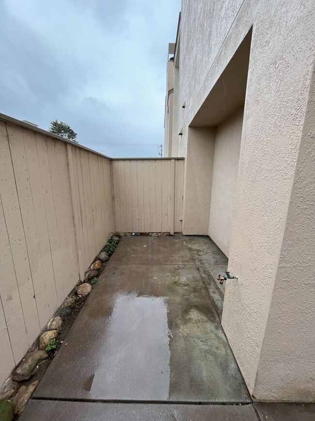 Village North Lagoon Condo House Rental in Salinas, CA