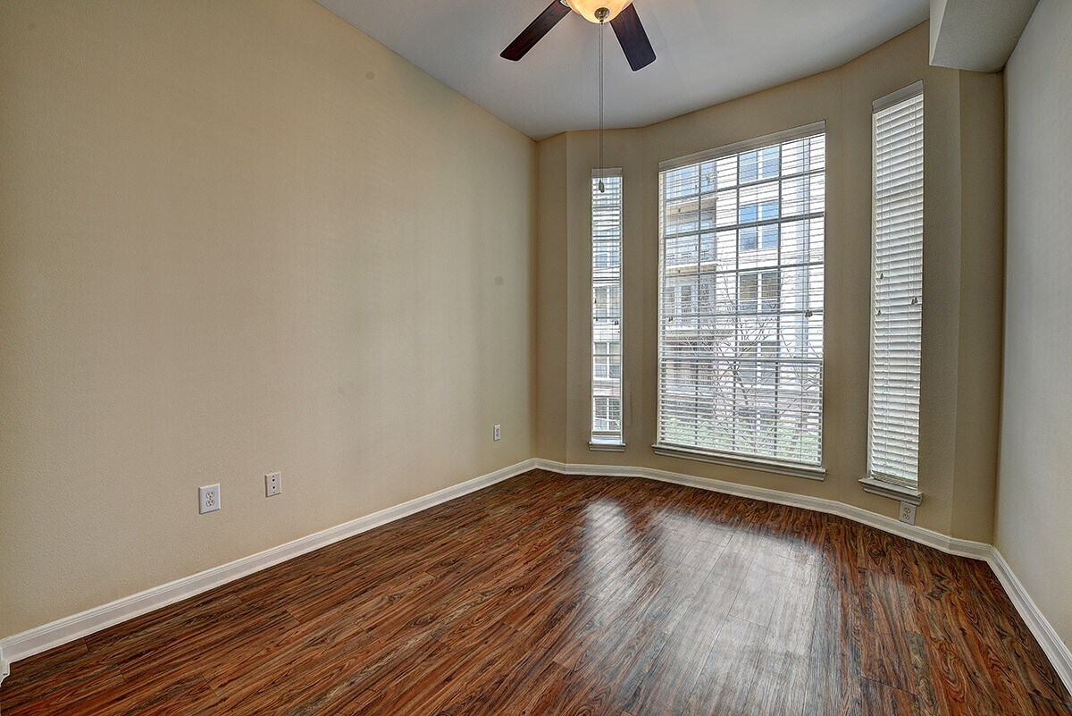 Photo - 1901 Post Oak Park Dr Unidad 13302