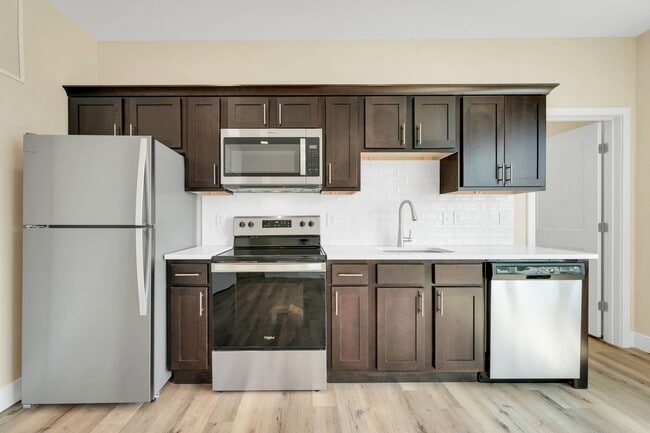 Building Photo - West Beverly Lofts - 203 Unit BVW 203