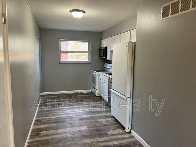 Photo - 4222 Wright Ave