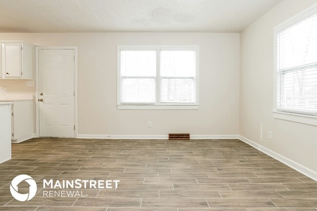 Photo - 160 Oak Forest Dr