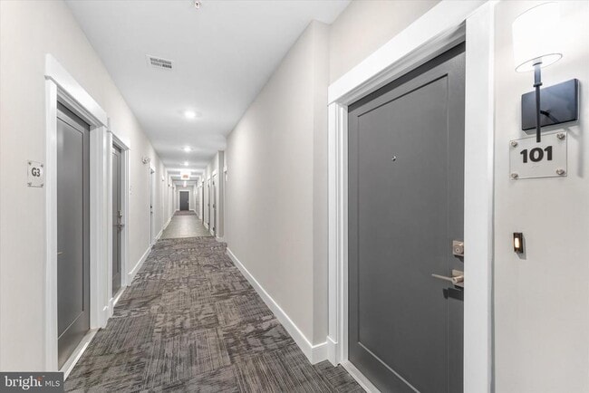 Photo - 43795 Transit Sq Unit 101