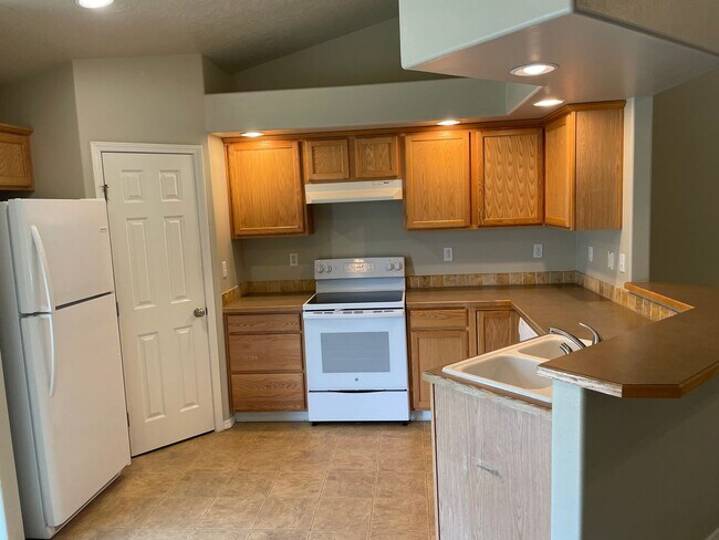 Photo - 4 Bed Meridian Home w/ 3 Car Garage & over...