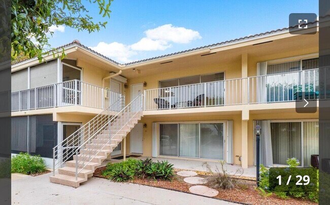 Photo - 371 SW 8th St Unit 1A