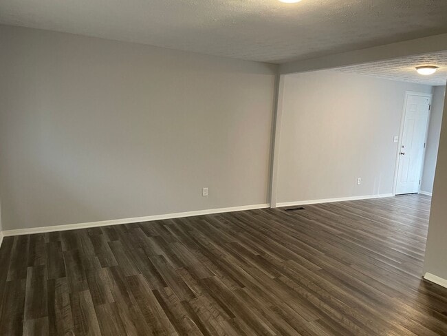 Photo - Updated 3 bed/2 bath in Huber Heights