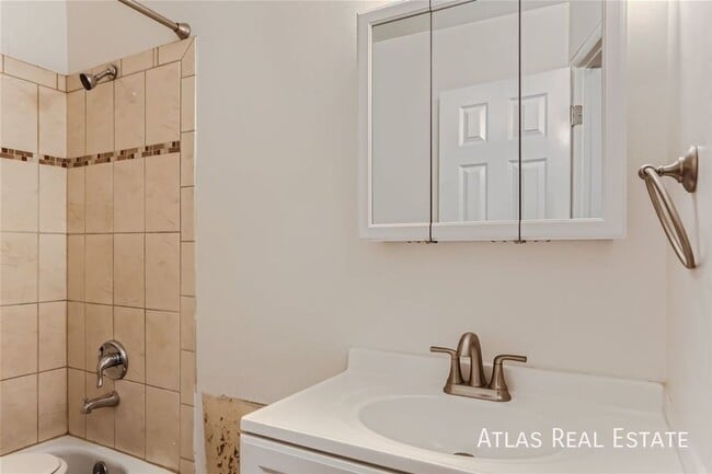 901 S Taft Hill Rd Unit 3