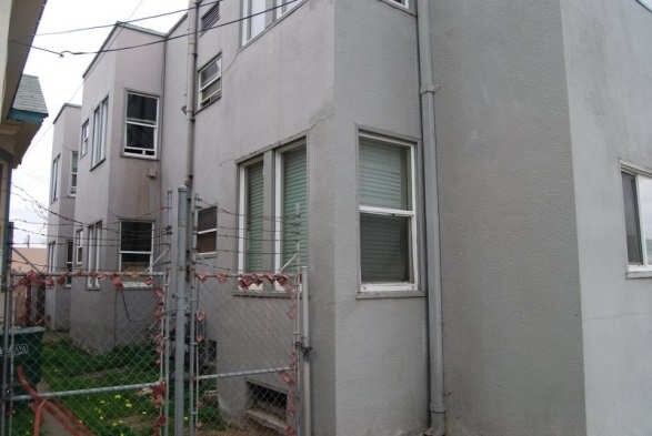 Photo - 334 N American St