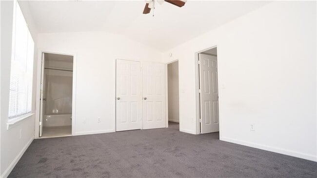 Photo - 605 Chase Ln