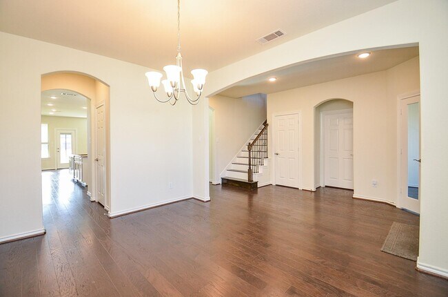 Photo - 24915 Meadowthorn Crest Ln