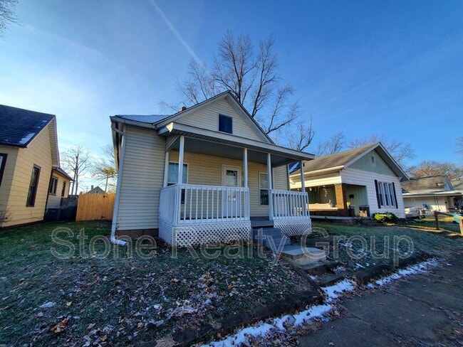 Photo - 1657 5th Ave