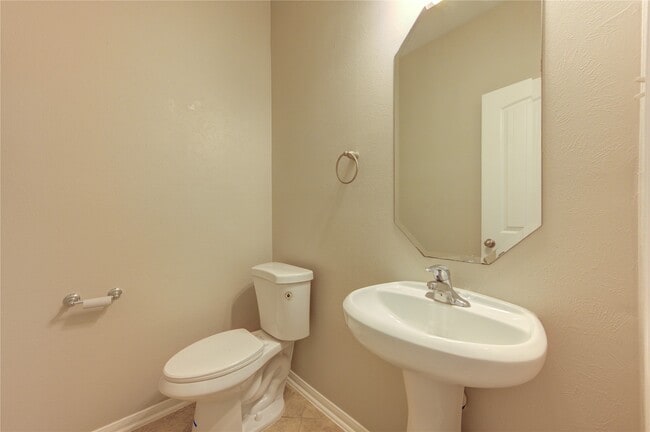 Photo - 8115 Heartbrook Field Ln