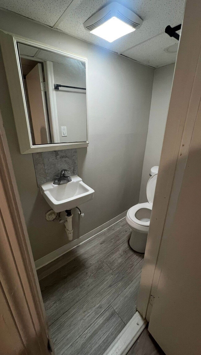 Photo - 322 S Clinton St Unit 4