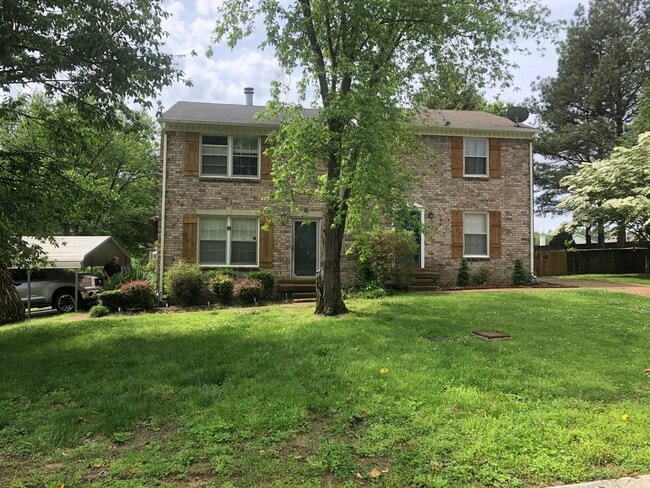 Building Photo - FOR LEASE - 2 Bed, 1.5 Bath, 1300sqft Townhome