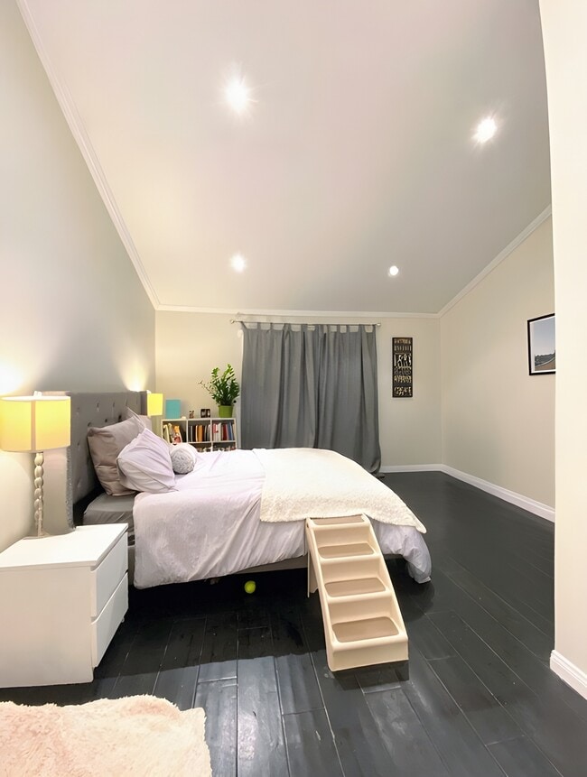 Photo - 620 W Hyde Park Blvd Unit 313