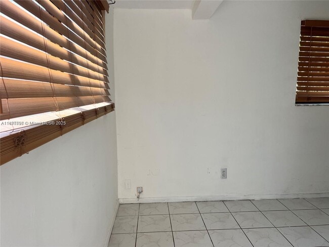 Photo - 7021 SW 30th St Unit 1