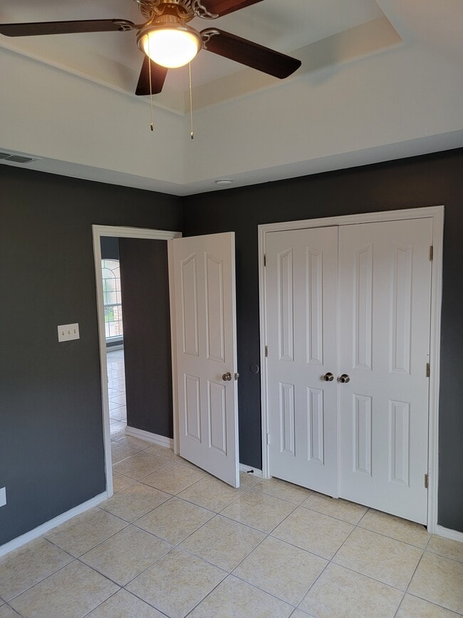 Photo - 610 W Blue Jay Ave