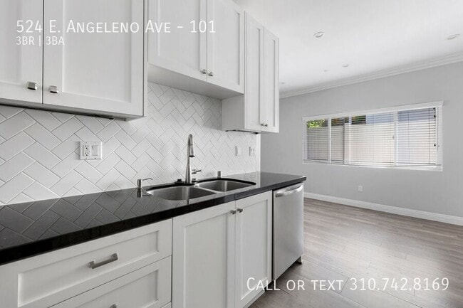 Photo - 524 E Angeleno Ave