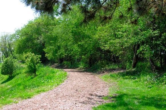 Walking Trail - Heritage Park Apartments