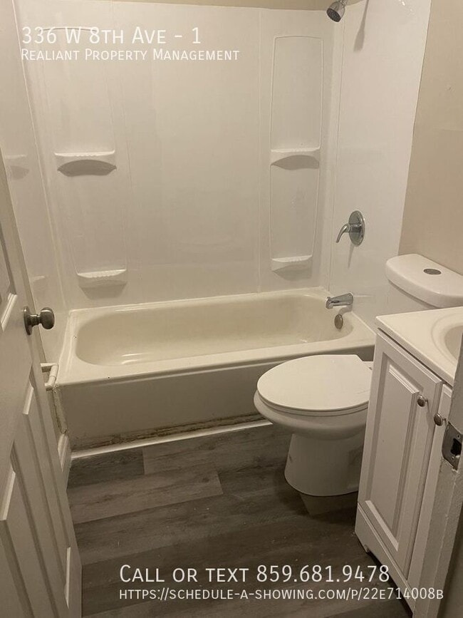 Photo - 336 W 8th St Unidad 1