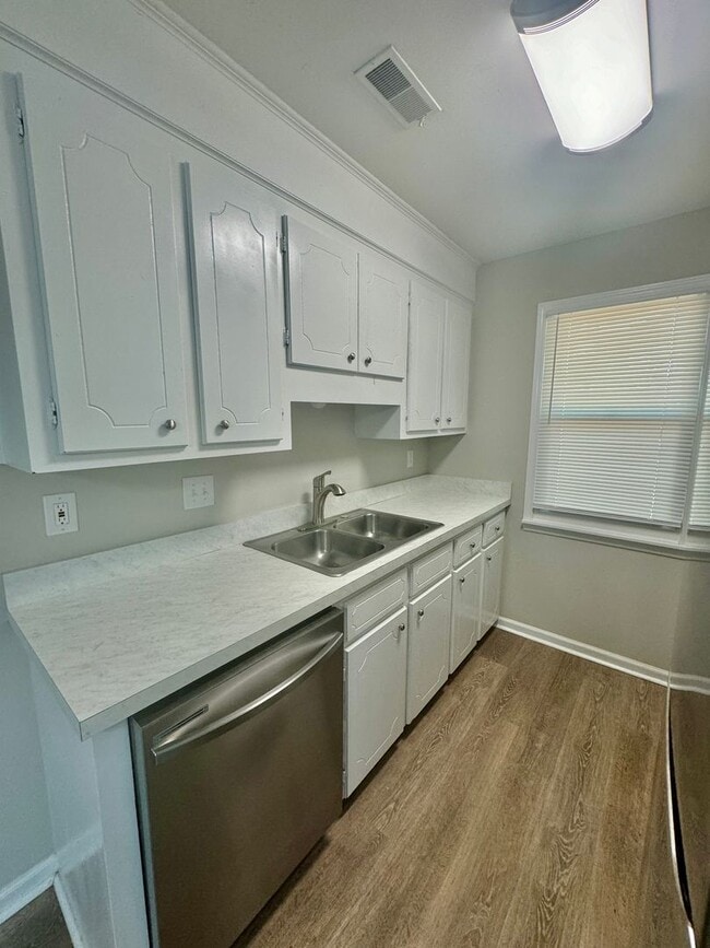 Photo - Charming three bedroom, two bathroom home in North Charleston!