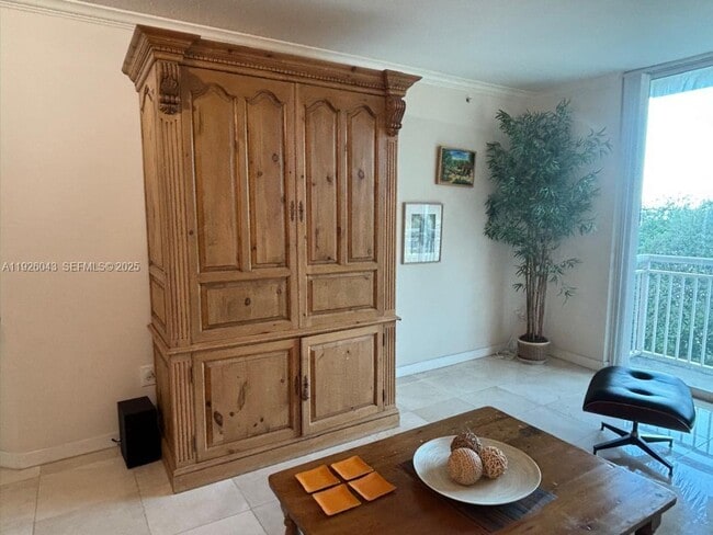 Photo - 2000 N Bayshore Dr Unit 318