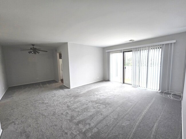 Photo - 573 Greystone Ln Unidad D2