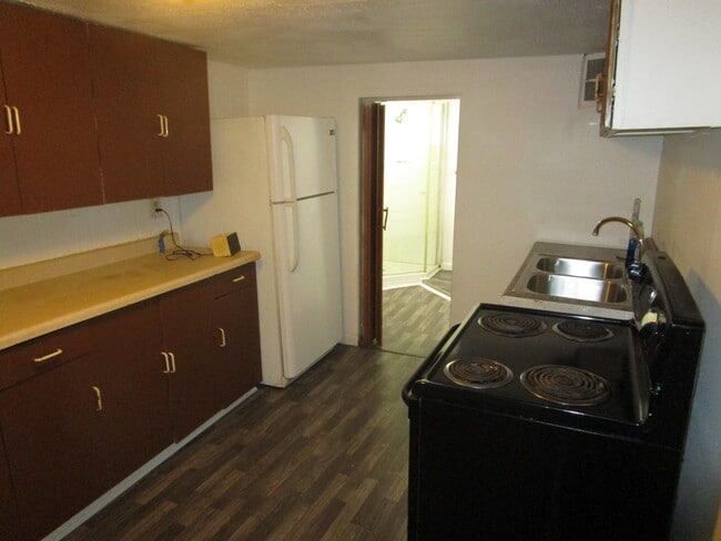 Kitchen 1