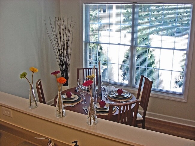 Photo - 4 Westwood Dr Townhome