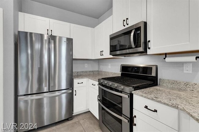 Photo - 7481 Moonglade St