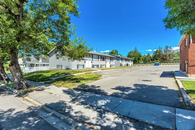 Photo - 255 E Center St Unit 11