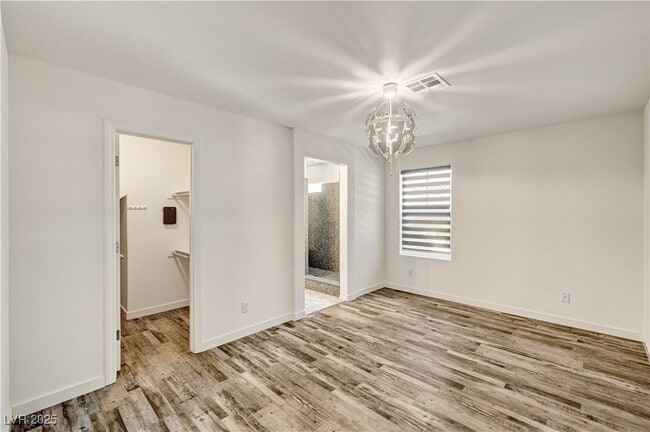 Photo - 1050 Spotted Saddle St