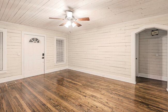 Photo - 104 Rosewood Dr