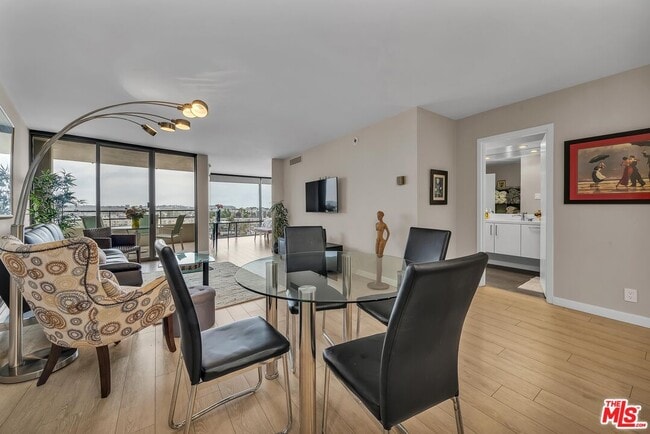 Photo - 4314 Marina City Dr Unidad 424