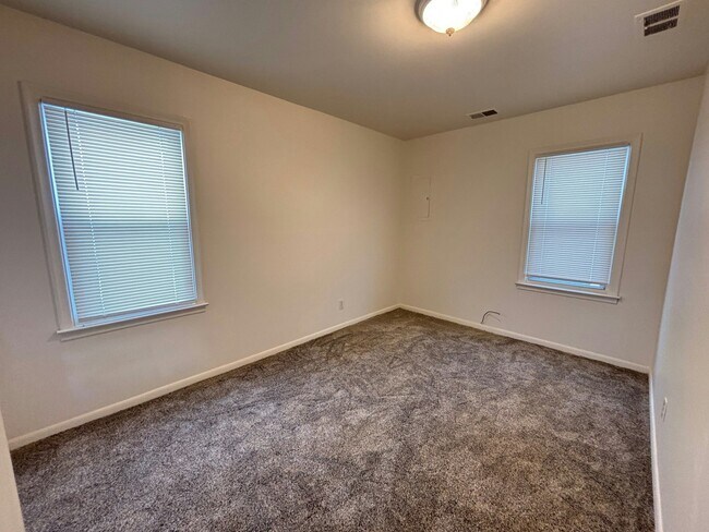 Photo - 11291 Lozier Ave