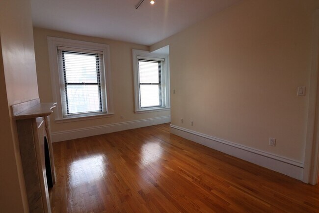 Photo - 310 Shawmut Ave Unit 2