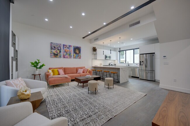 Photo - 11743 Avon Way Unit 1