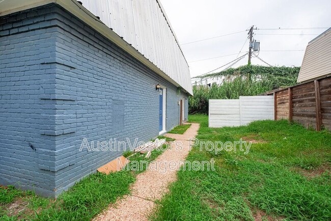 Photo - 2217 Mission Hill Dr Unit A