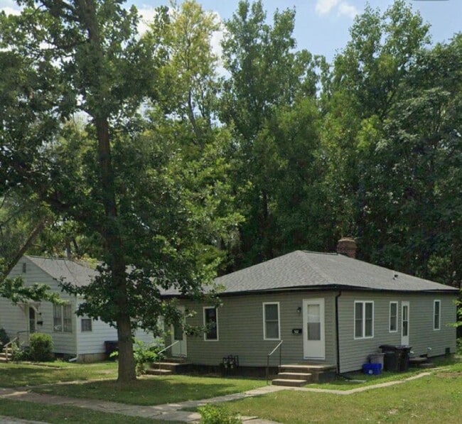 Building Photo - 502-524 S 15th Street