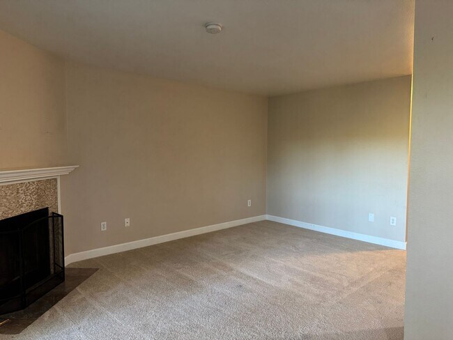 Photo - Serene Ground-Floor Condo Overlooking Green Space – Parking Included Unidad A-109